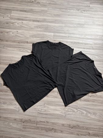 3x Schwarze T-Shirts von ONLY, Grösse M, 