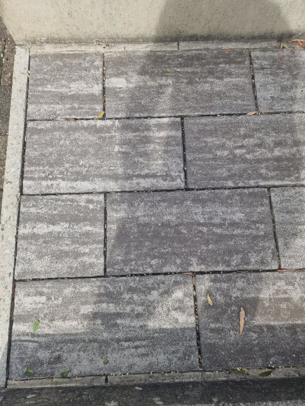 Bodenbeläge: Terrassenplatten – Neu (gemäss Beschreibung) aus Dulliken von Fertig56 1