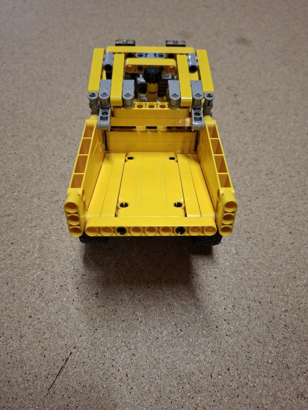 Lego Baukästen: Muldenkipper Lego Technik 42035 – Gebraucht aus Büsserach von Grenzstein 3