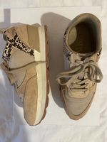 Baskets beige et crocodile Zara