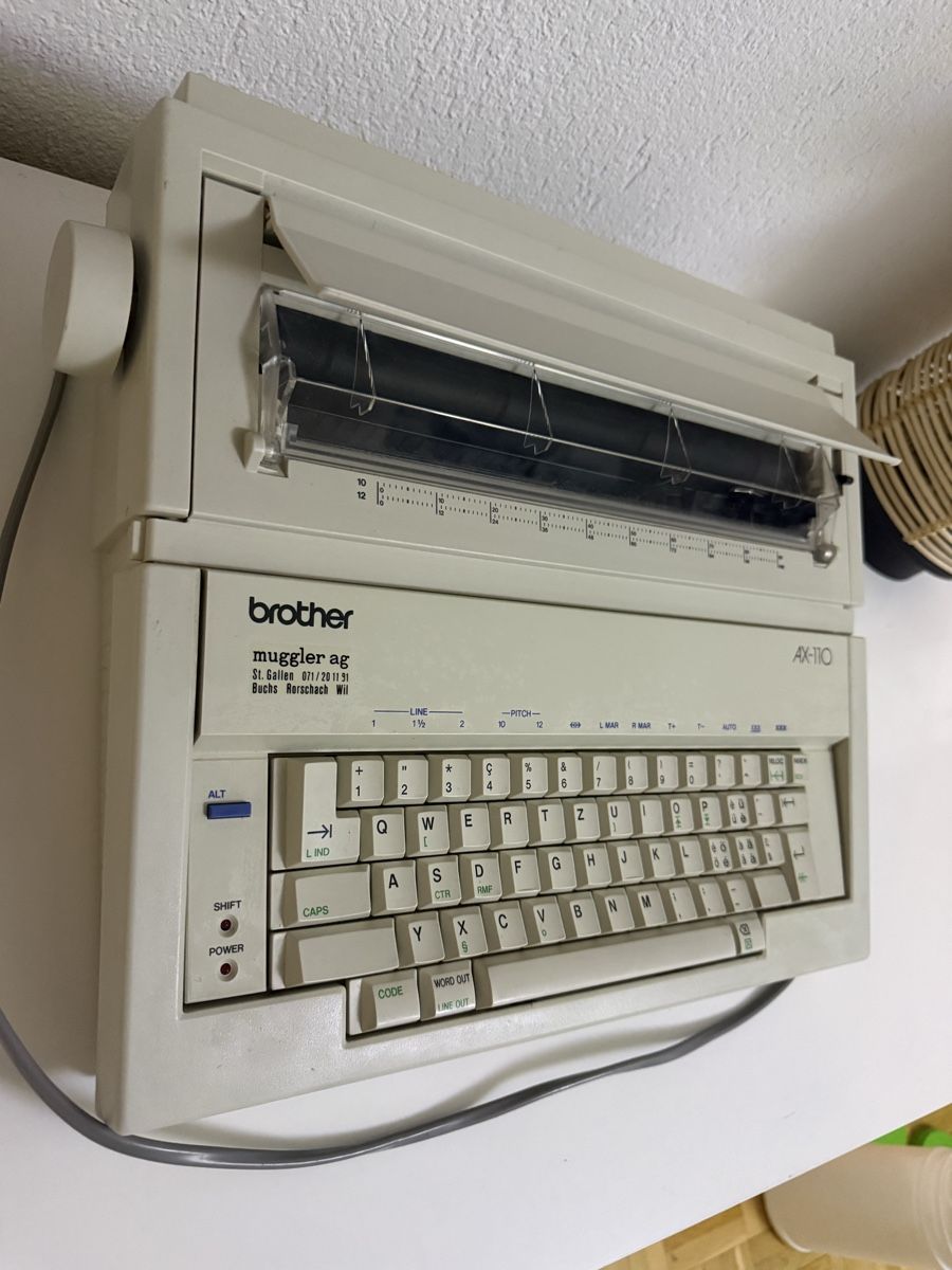 Macchine da scrivere: Brother Schreibmaschine – Usato da Gossau SG venduto da cuk_fyc6 1