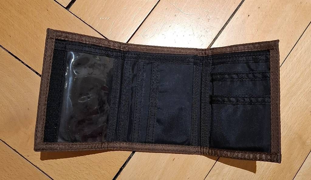Dakine Portafogli: Portmonnaie (DAKINE) – Usato da Bern venduto da mit_w2v8 2