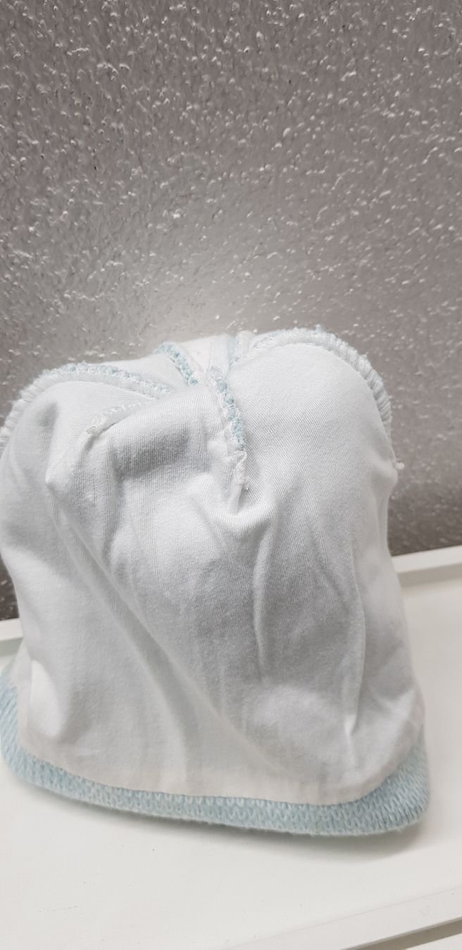 Altro abbigliamento per bambina: Frozen Mütze, hellblau, Winter, neuwertig – Usato da Zürich venduto da sb_t28m 5