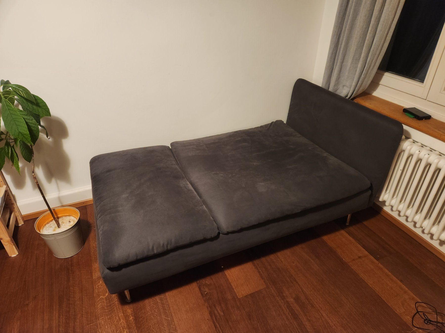 Divani: Sofa grau mit Kissen – Usato da Luzern venduto da mir_6zxt 1