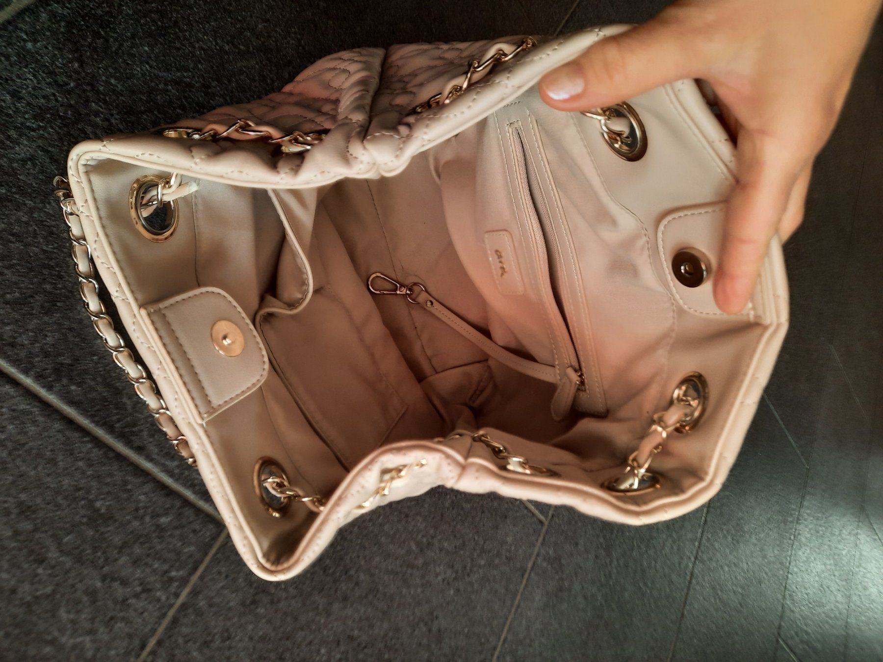 Borse da donna: Damen Tasche ungetragen – Nuovo (secondo la descrizione) da Buchs SG venduto da miska01 2