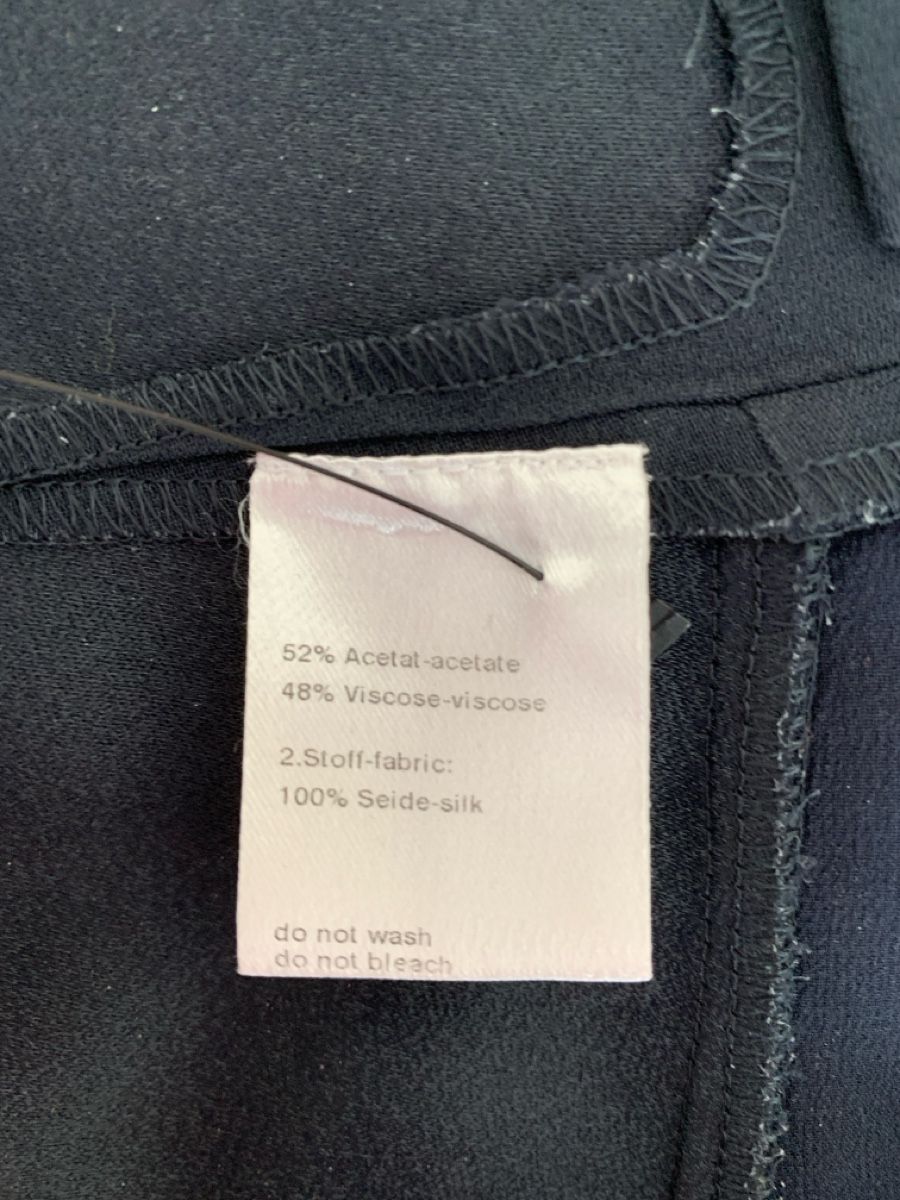 Akris Camicette: AKRIS: Elegante dunkelblaue Kurzarm-Bluse, 36 – Usato da Luzern venduto da paulablue 5