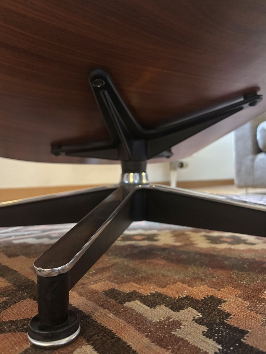 Poltrone: Eames Lounge Chair - Hochwertige Replica – Usato da Zürich venduto da dom_9h7m 3