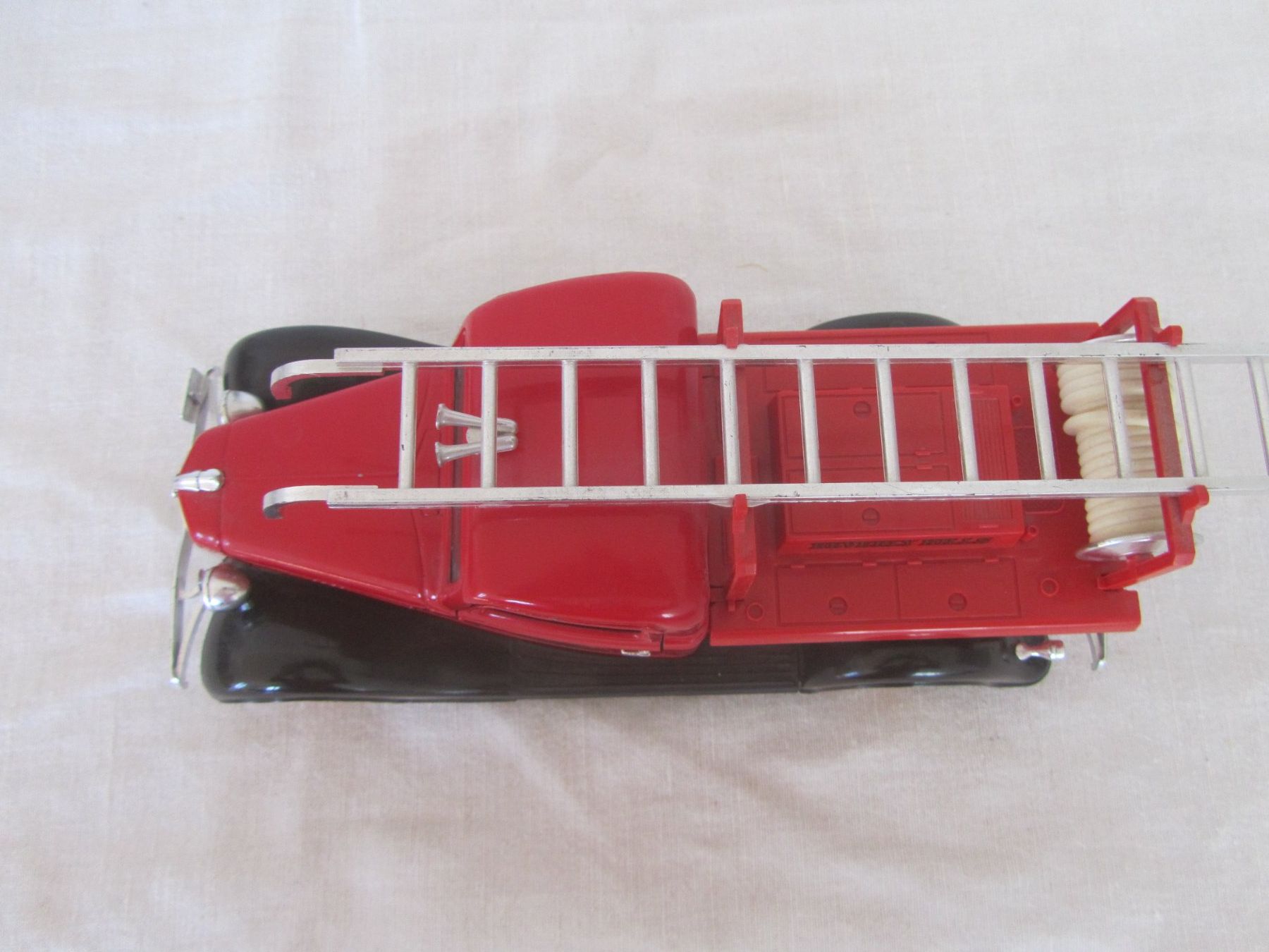 Ford Modellini d'auto: Feuerwehrauto Modellauto, Beverly Hills, Ford V8 – Usato da Seengen venduto da mikelele 4