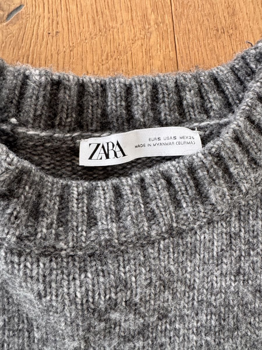 Zara Maglioni & Felpe: Zara Strickpullover in grau Gr.S – Usato da Altendorf venduto da PiaLang 1