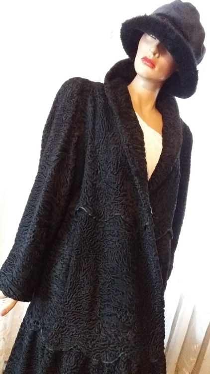 Persianer Pelz Mantel (Gebraucht) in Lotzwil für CHF 1790 – mit