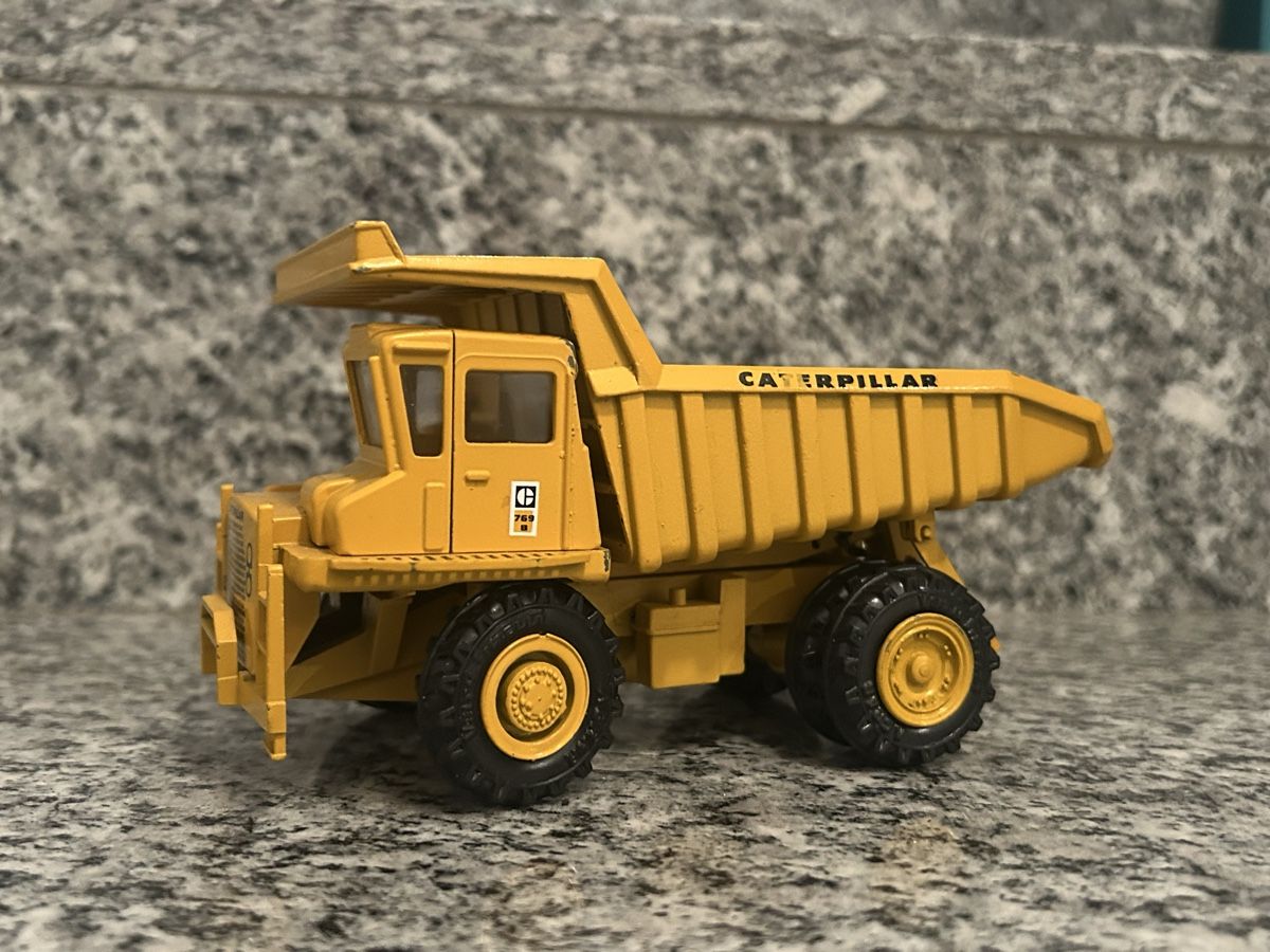 Caterpillar Kit di modellismo & Modellini statici: Caterpillar 769 , 1:50, Gescha – Usato da Horw venduto da Tigercat635