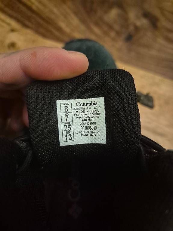 Scarpe per ragazzi: Kinderwanderschuhe Grösse 25 von der Marke Columbia – Usato da Bremgarten AG venduto da Noii 4