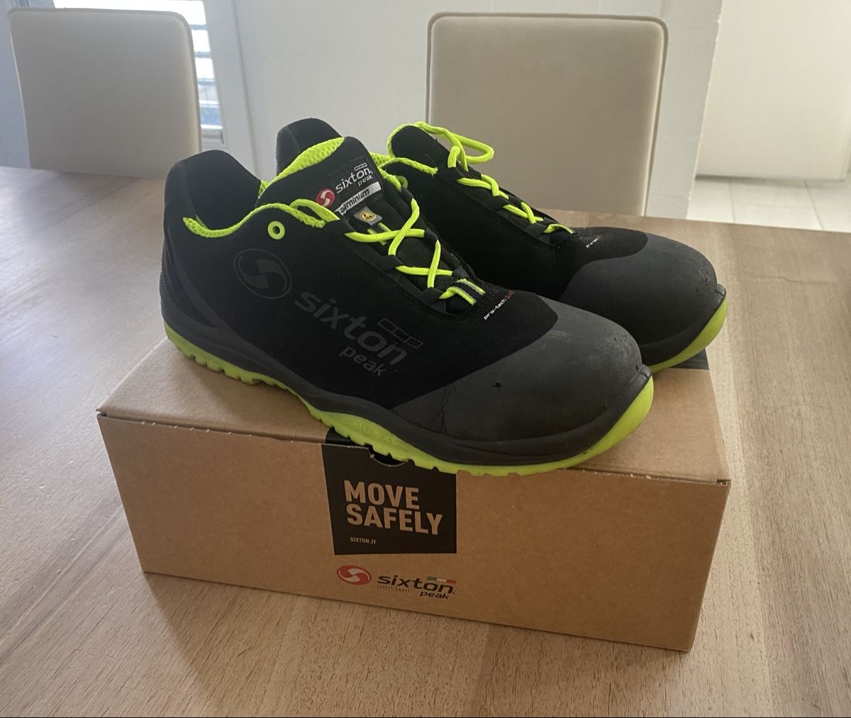 Chaussures hommes: Stahlkappenschuhe 43 – Neuf (Voir description) à Rothenburg par ZanyDruid