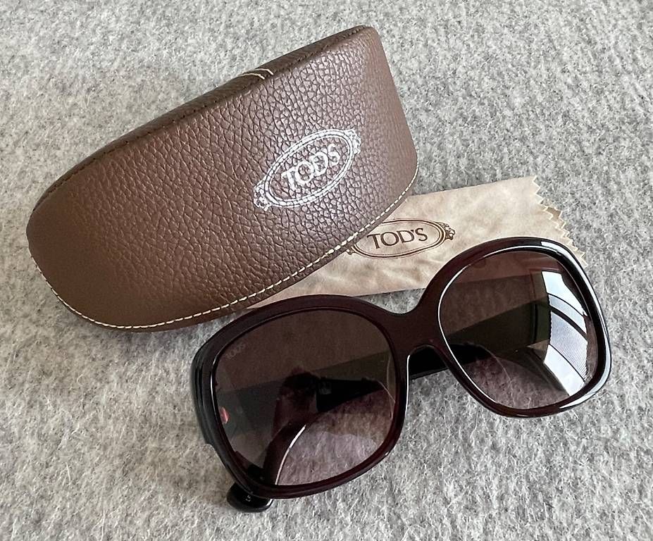 Tod'S Occhiali & Lenti: TOD'S Sonnenbrille 9053 71Z – Usato da Langendorf venduto da winterjasmin