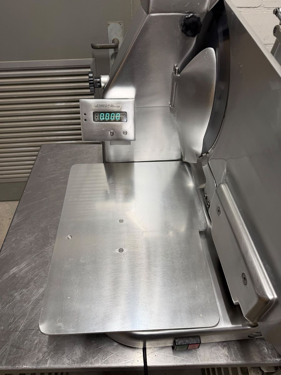 Elettrodomestici da cucina: Aufschnittmaschine  – Usato da Rupperswil venduto da pimi88 5