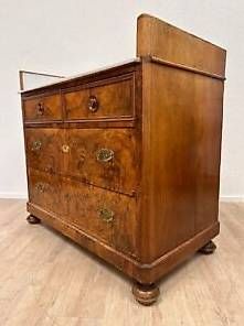 Cassettiere: Antike Kommode im Biedermeier-Stil mit Marmorplatte – Usato da Obernau venduto da Arche_Noah_Brocki 3