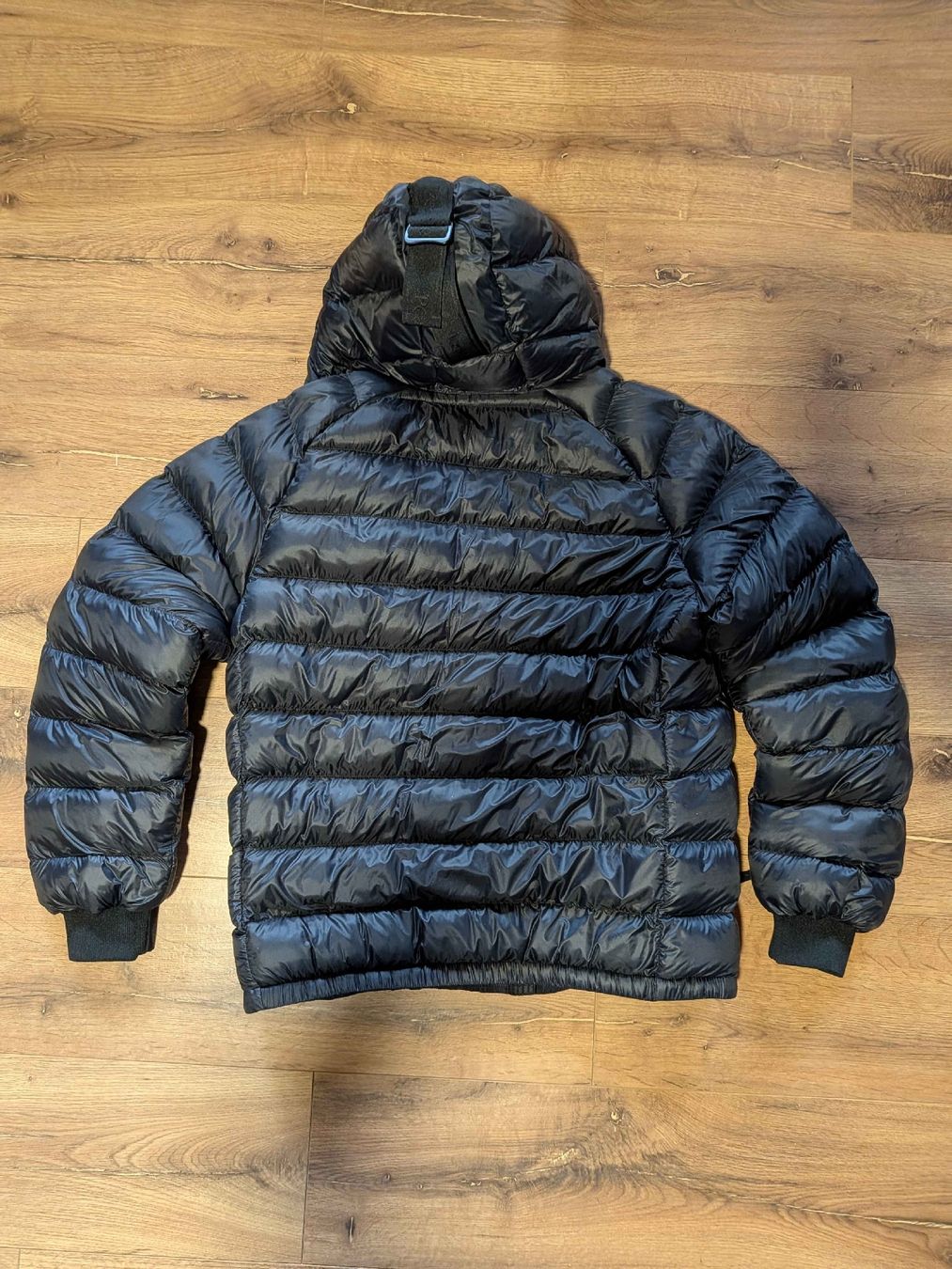 Peak Performance Giacche: Peak Performance Daunenjacke Tomic schwarz – Usato da Reitnau venduto da Moendi88 1