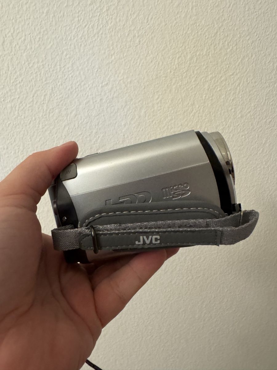 JVC Videocamere: JVC Everio GZ-MG330HE Hard Disk  – Usato da Niederbipp venduto da yar_tf6f 4