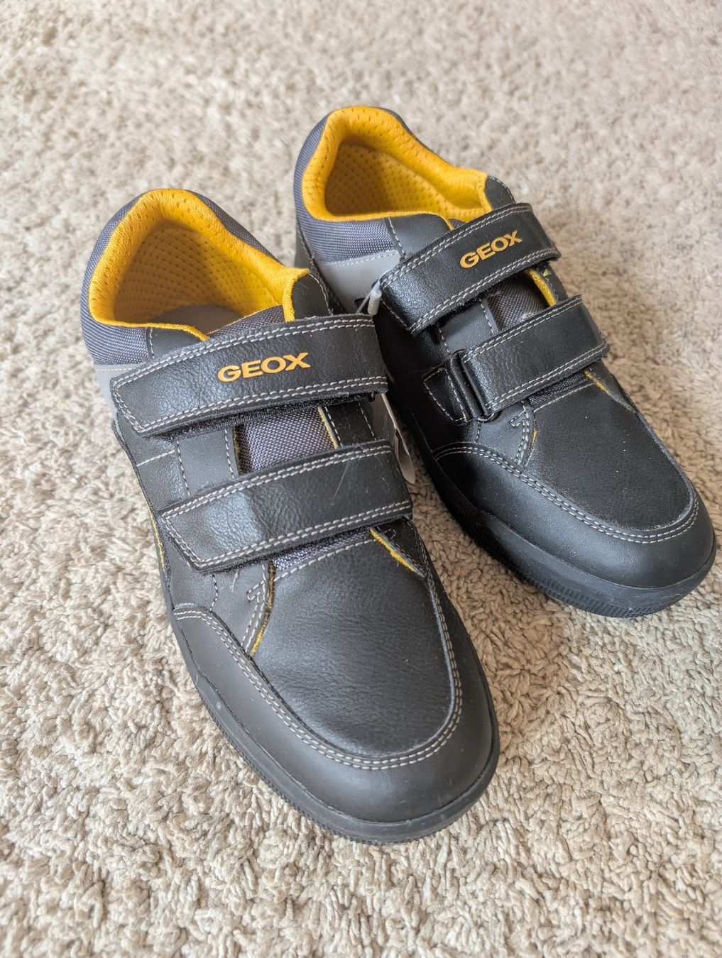 Geox Scarpe per ragazzi: Geox Halbschuhe, Gr. 38 – Nuovo (secondo la descrizione) da Winterthur venduto da voan 1