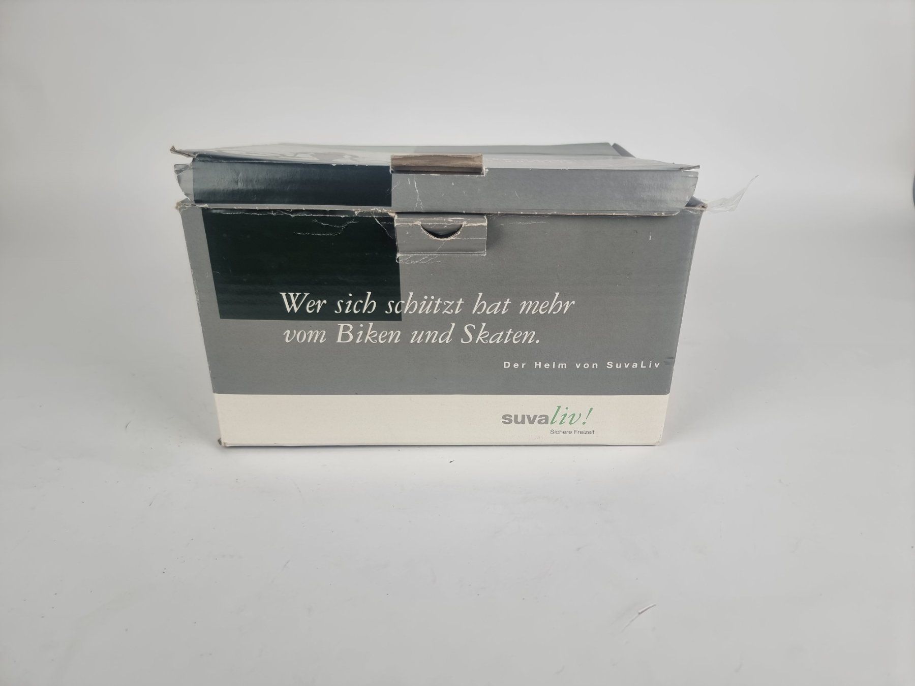 Caschi: Velohelm suvaliv! inklusive Packung – Usato da Urtenen-Schönbühl venduto da Restwert_Schoenbuehl 1