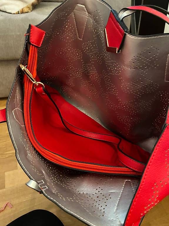 Borse da donna: Rote Damen Tasche – Usato da Oberglatt ZH venduto da val_wq29 2