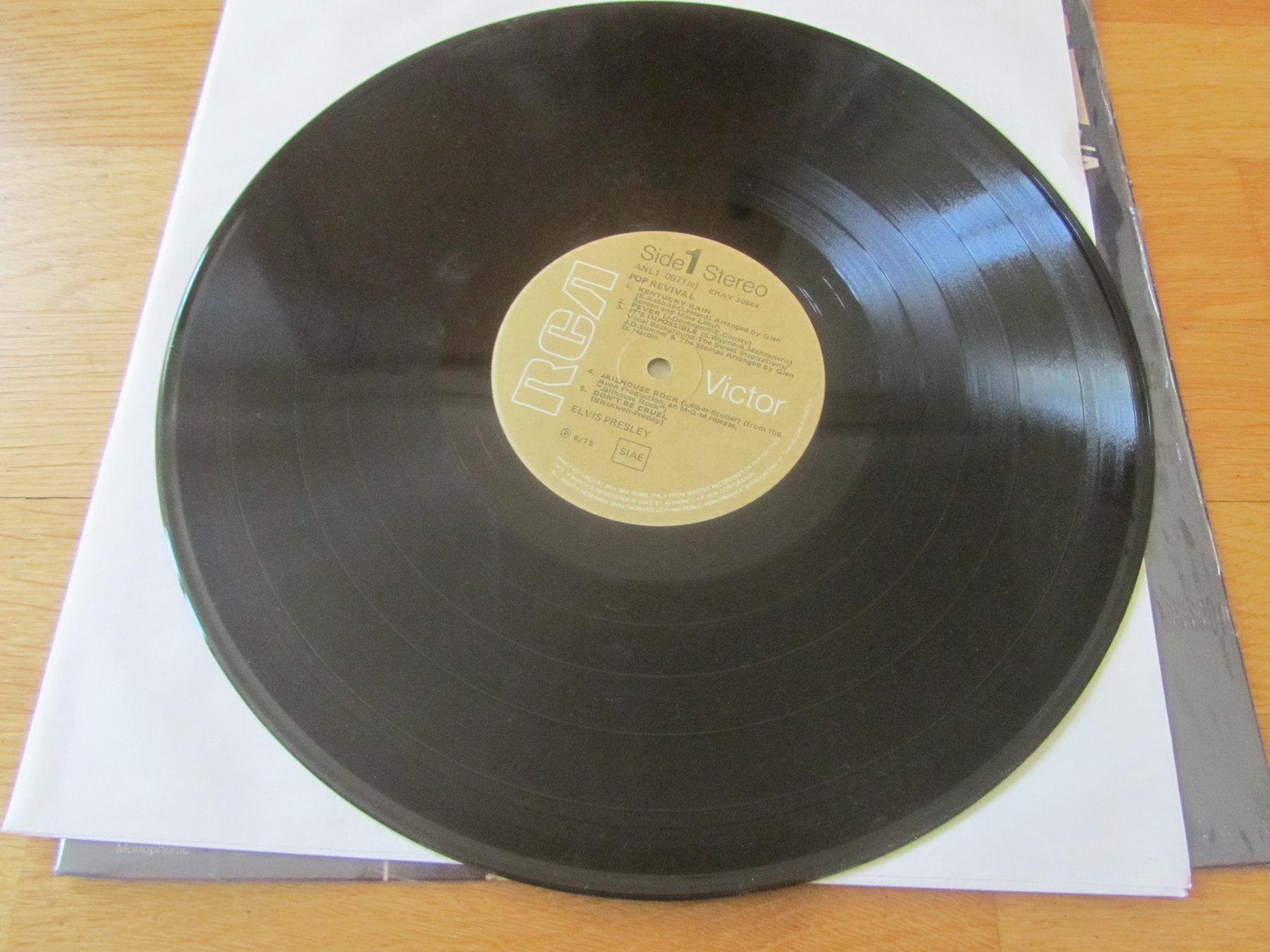 Dischi in vinile: Elvis Presley "Pure Gold" – Usato da Seengen venduto da mikelele 1