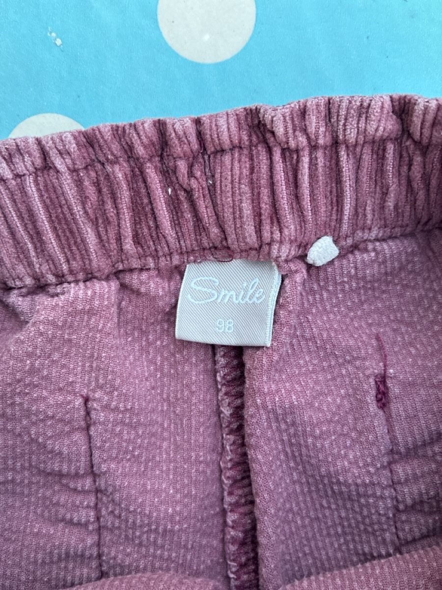 Pantalons: Mädchen Cordhose , culotte Grösse 98  – D'occasion à Winterthur par Tiklo 2