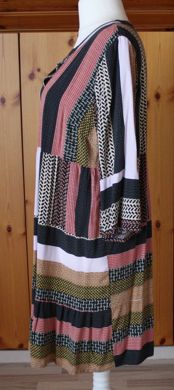 Kleider: Kleid Langarm bunt Gr. XL – Gebraucht aus Flüelen von Diversicum-Curvy 3