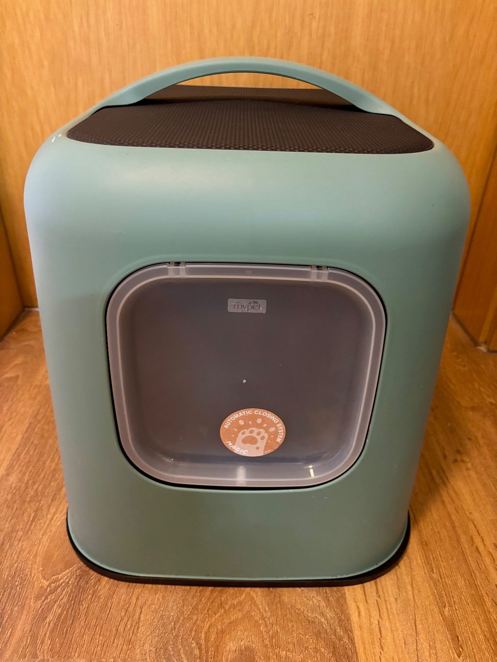 Cucce & Letti: ROTHO Cat Litter Box - Mint Green, Modern Design – Nuovo (secondo la descrizione) da Füllinsdorf venduto da MaiiaM