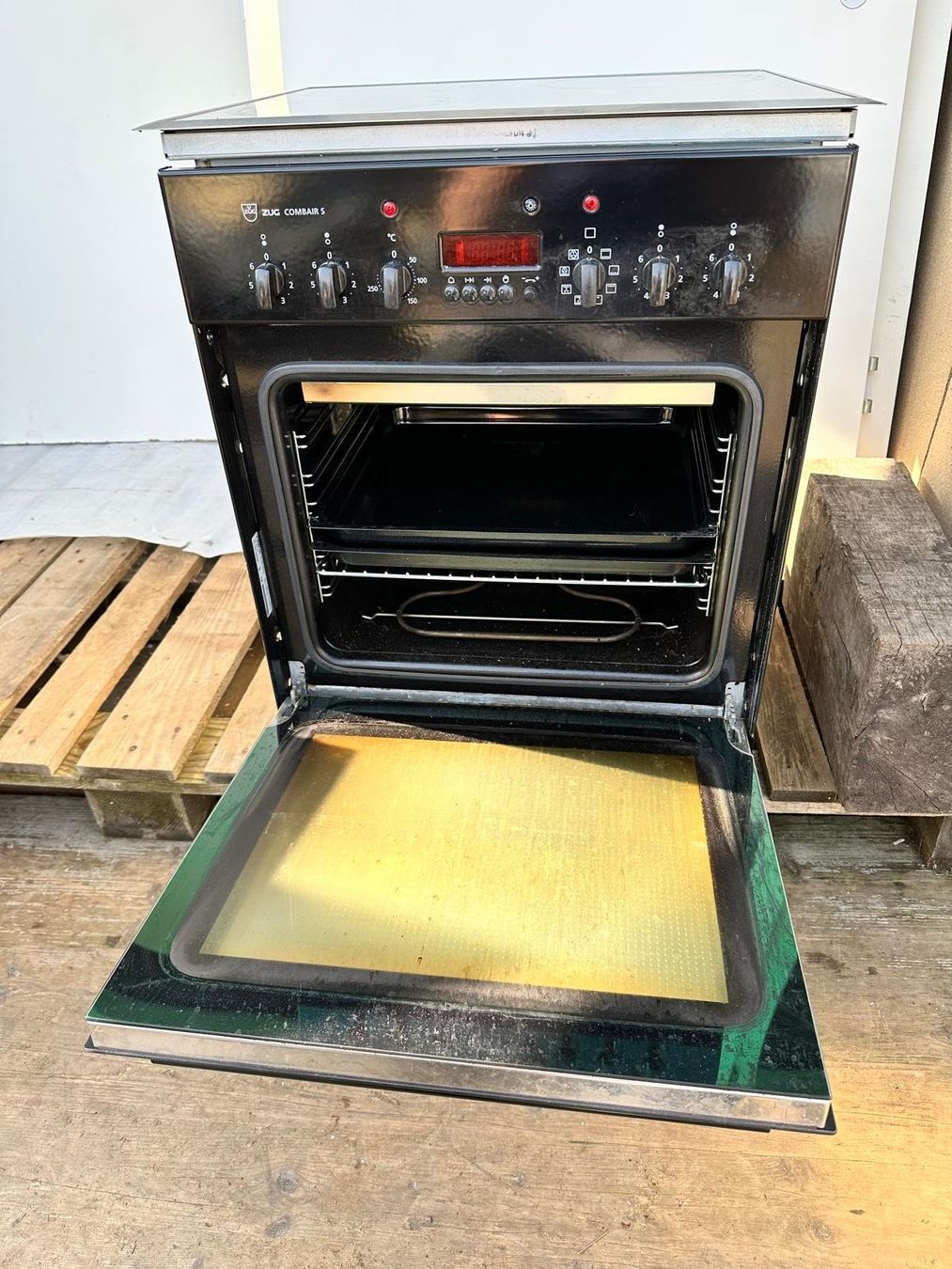 V-Zug Cucine: Backofen mit Glaskeramik – Usato da Spreitenbach venduto da Space_X 3