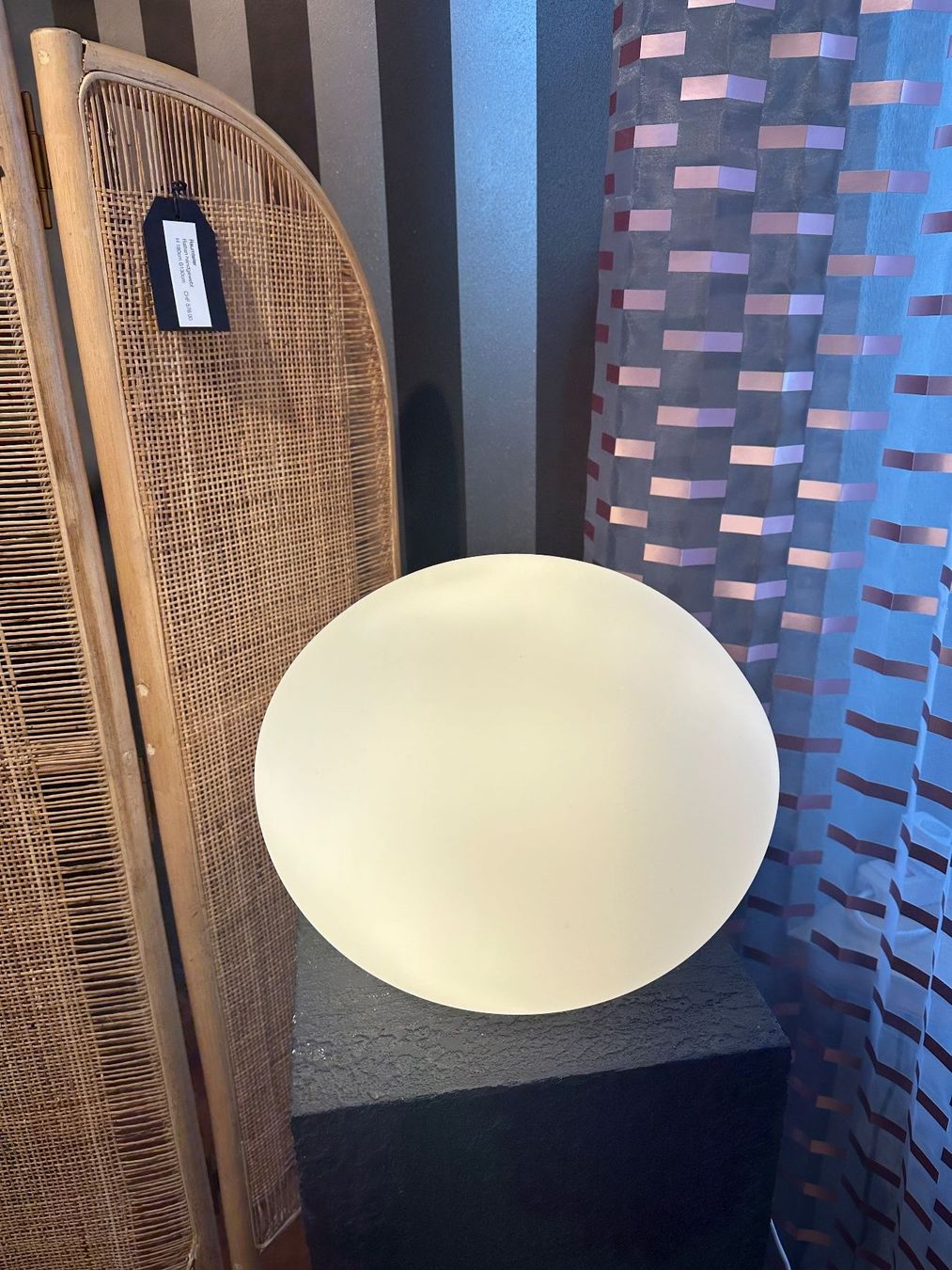 Lampade: Tischleuchte Kugelform weiss Glas Neu – Nuovo (secondo la descrizione) da Frick venduto da Humbeli65 2