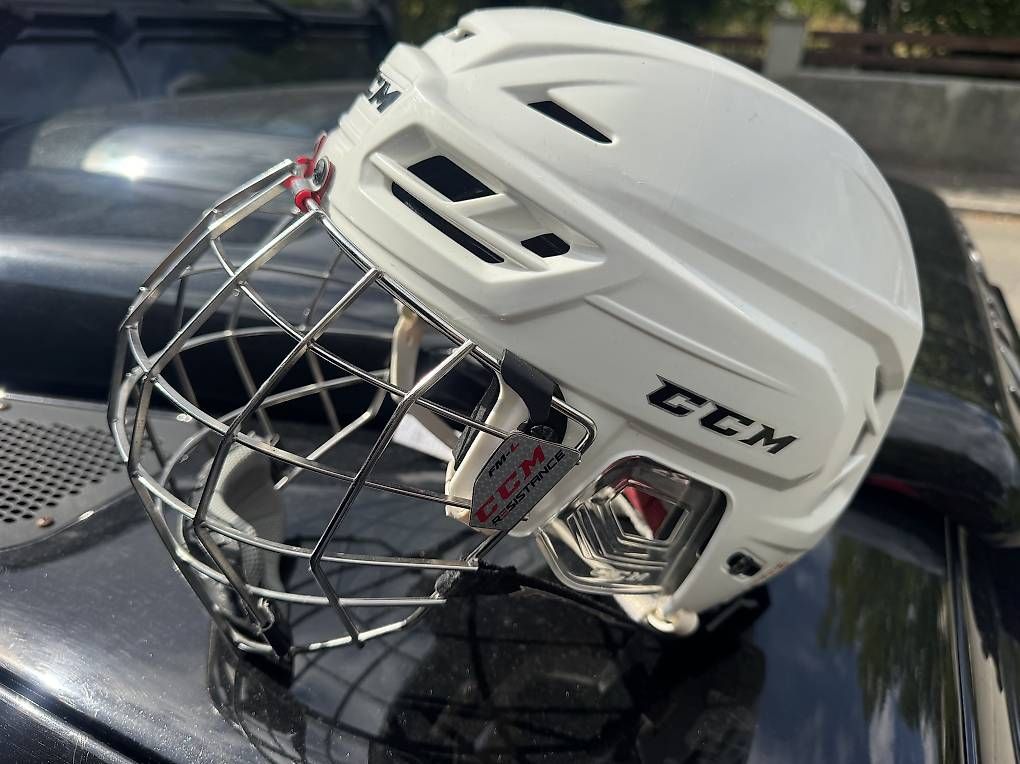 Helme: Eishockey Helm Erwachsene Grösse L – Gebraucht aus Muri b. Bern von MVW 3