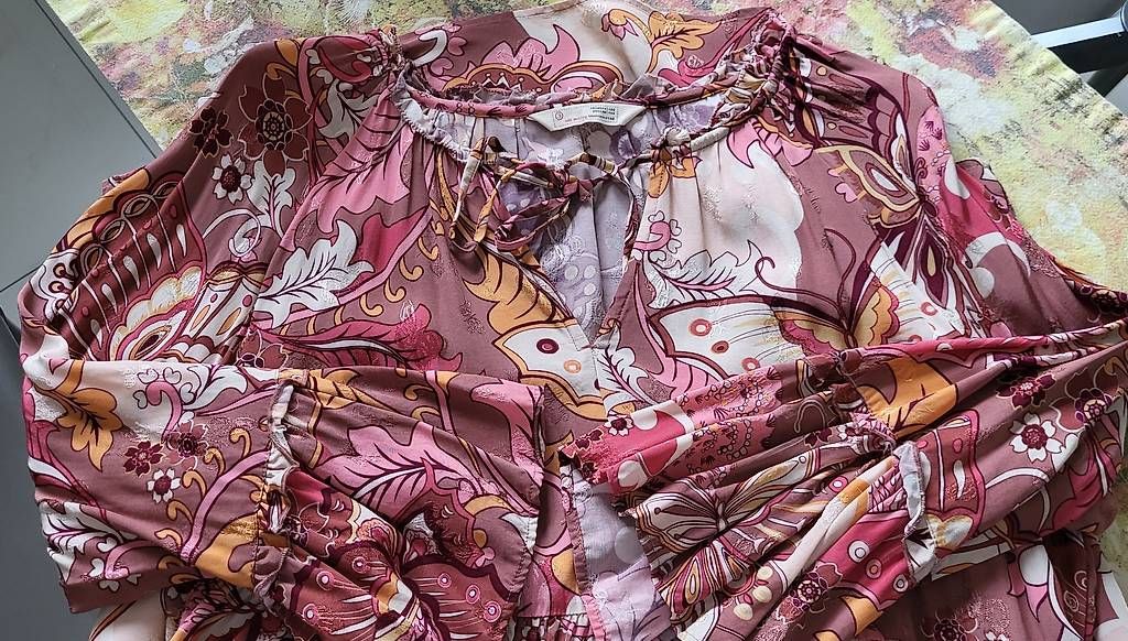 Vestiti: Sommerliches Midikleid  – Usato da Zizers venduto da Roosi1 2
