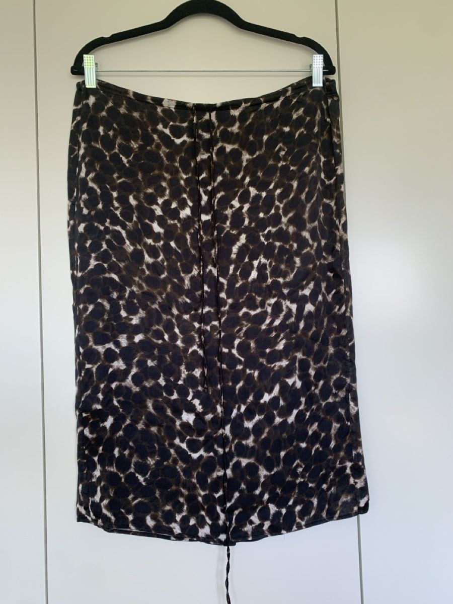 Massimo Dutti Röcke: Massimo Dutti Rock Satin, Gr. M – Gebraucht aus Zürich von monjoie