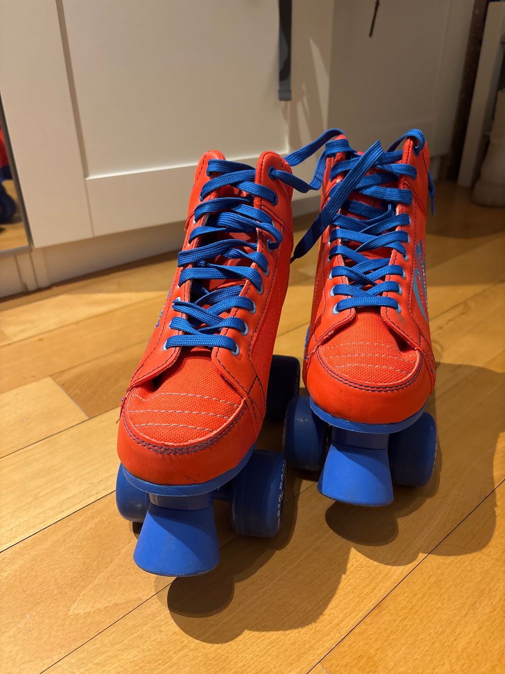 Rio Roller Pattini in linea & Pattini a rotelle: Rollschuhe, Grösse 35.5, 1x gebraucht – Usato da Schaffhausen venduto da fabi.feusi 1