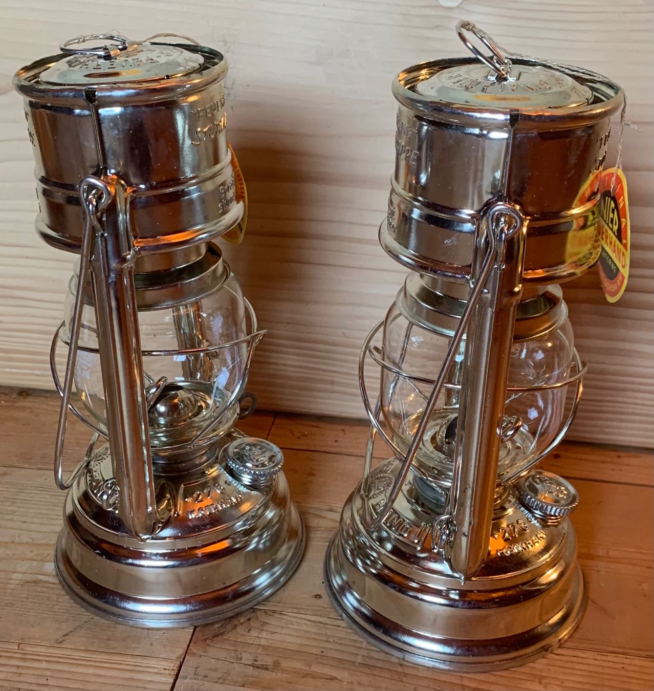 Lampen & Licht: 2 Petrollaternen Feuerhand Sturmkappe mit Originalverpackung – Neu (gemäss Beschreibung) aus Goldingen von Bergler012 4