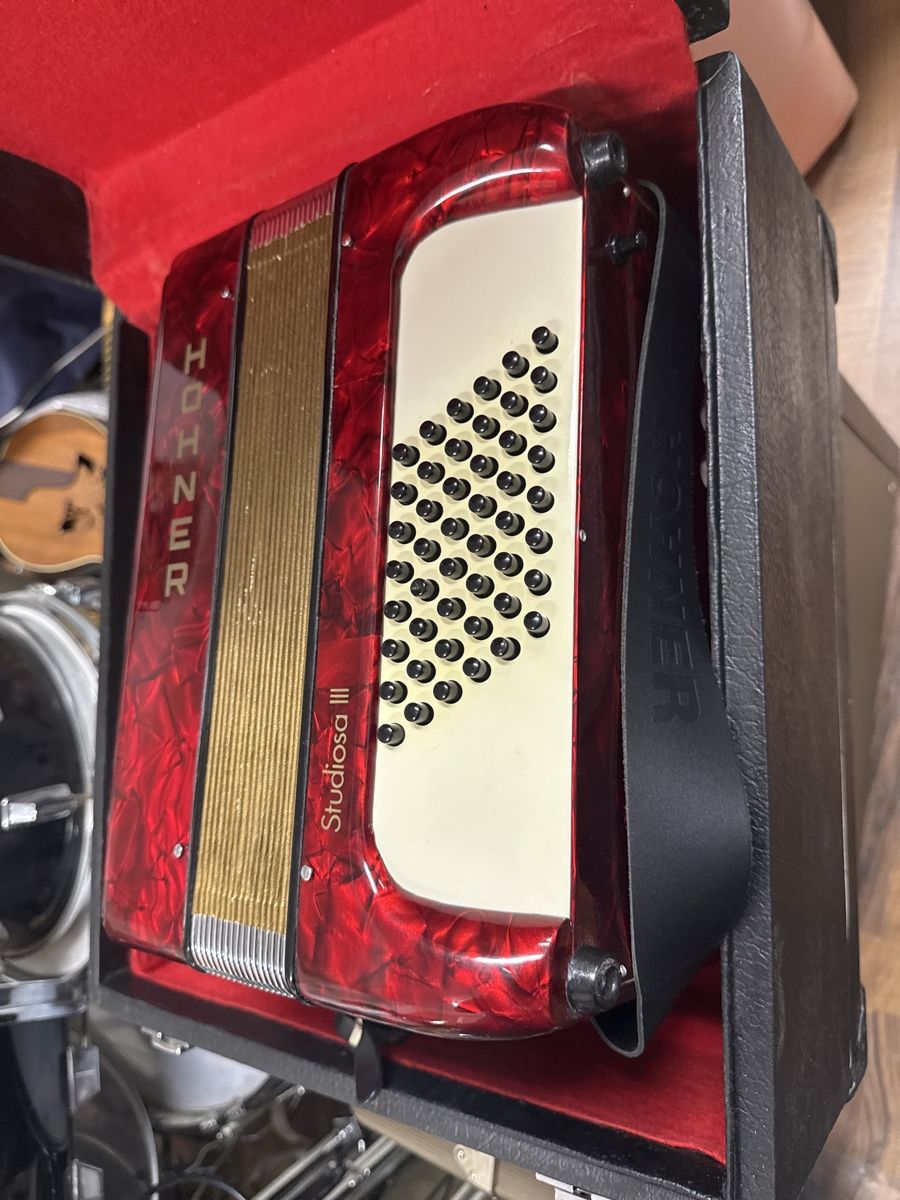 Hohner Musikinstrumente: Hohner studiosa III – Gebraucht aus Strengelbach von HeidiHeidi09 2