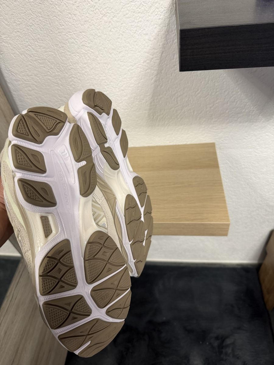 Asics Scarpe da uomo: Asics Gel Nyc Beige Creme – Nuovo e nell'imballaggio originale da Spiez venduto da vvo_627h 2