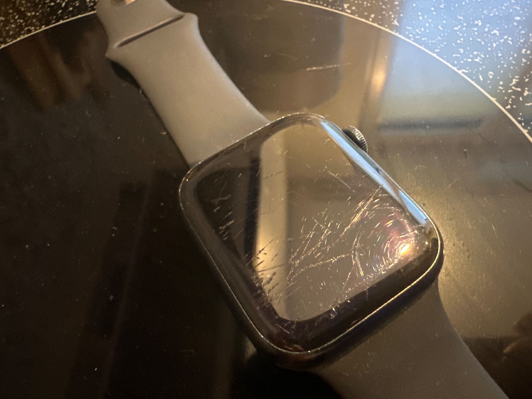 Apple Smartwatch: Watch Series 8 GPS – Gebraucht aus Kriens von Savas04 5
