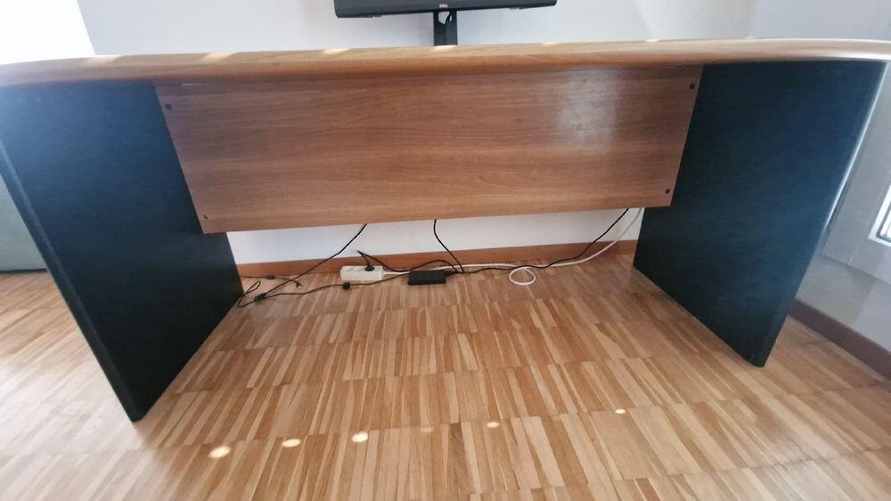 Scrivanie: Schreibtisch aus Holz – Usato da Glattbrugg venduto da cla_s9c5 6