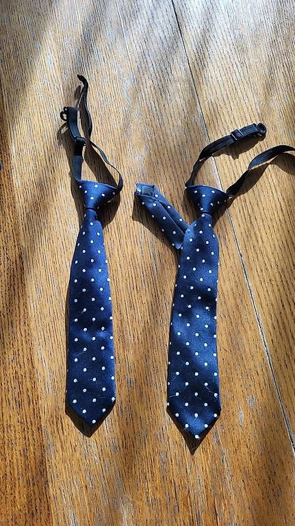 Altro abbigliamento per bambino: 2xKrawatte für Jungs – Usato da Rorschacherberg venduto da Maku007