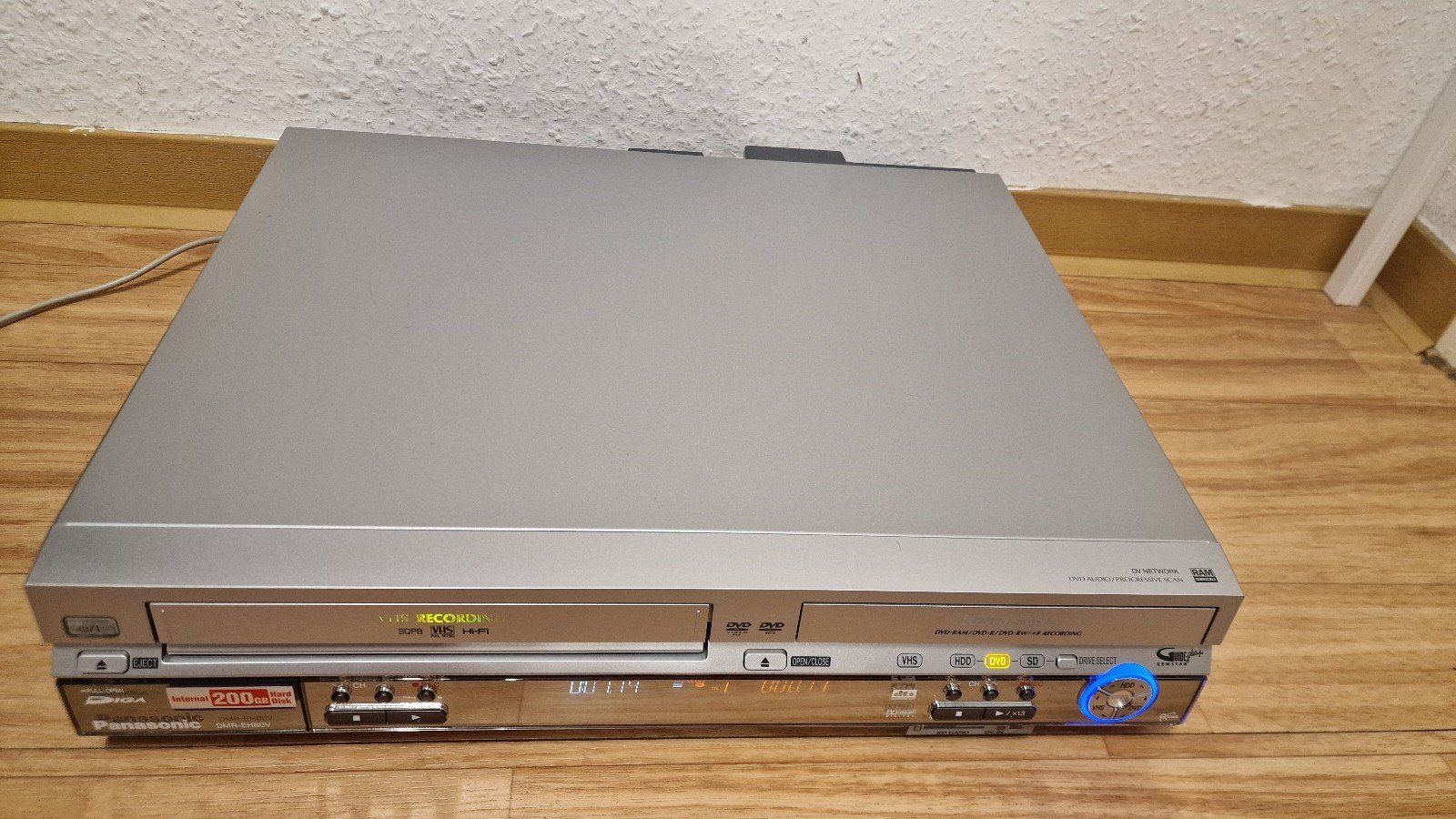 Panasonic Aufnahmegeräte: PANASONIC VCR /DVD/HDD REKORDER dmr e80 revidiert – Gebraucht aus Bettlach von bet_zy9k 3