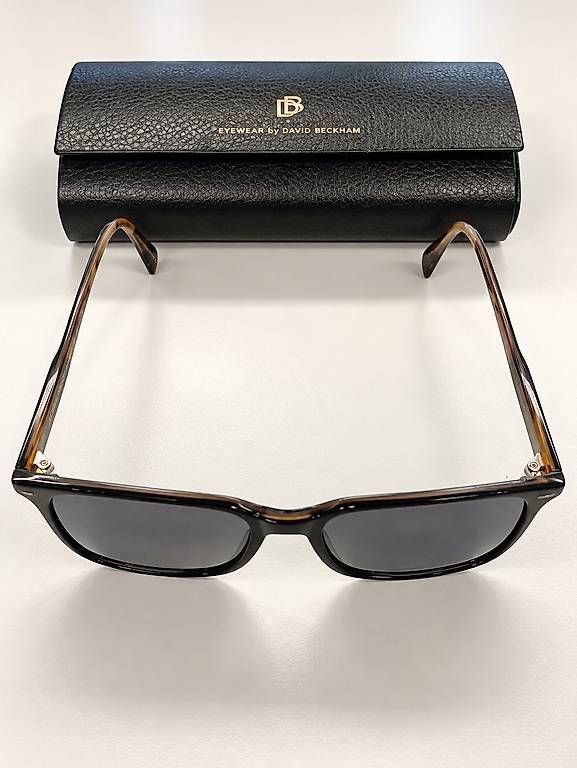 Occhiali & Lenti: David Beckham Sonnenbrille  Original mit Etui – Usato da Gordola venduto da ish_jw9k 1