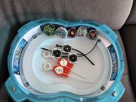 Beyblade Arena mit 5 Beyblades