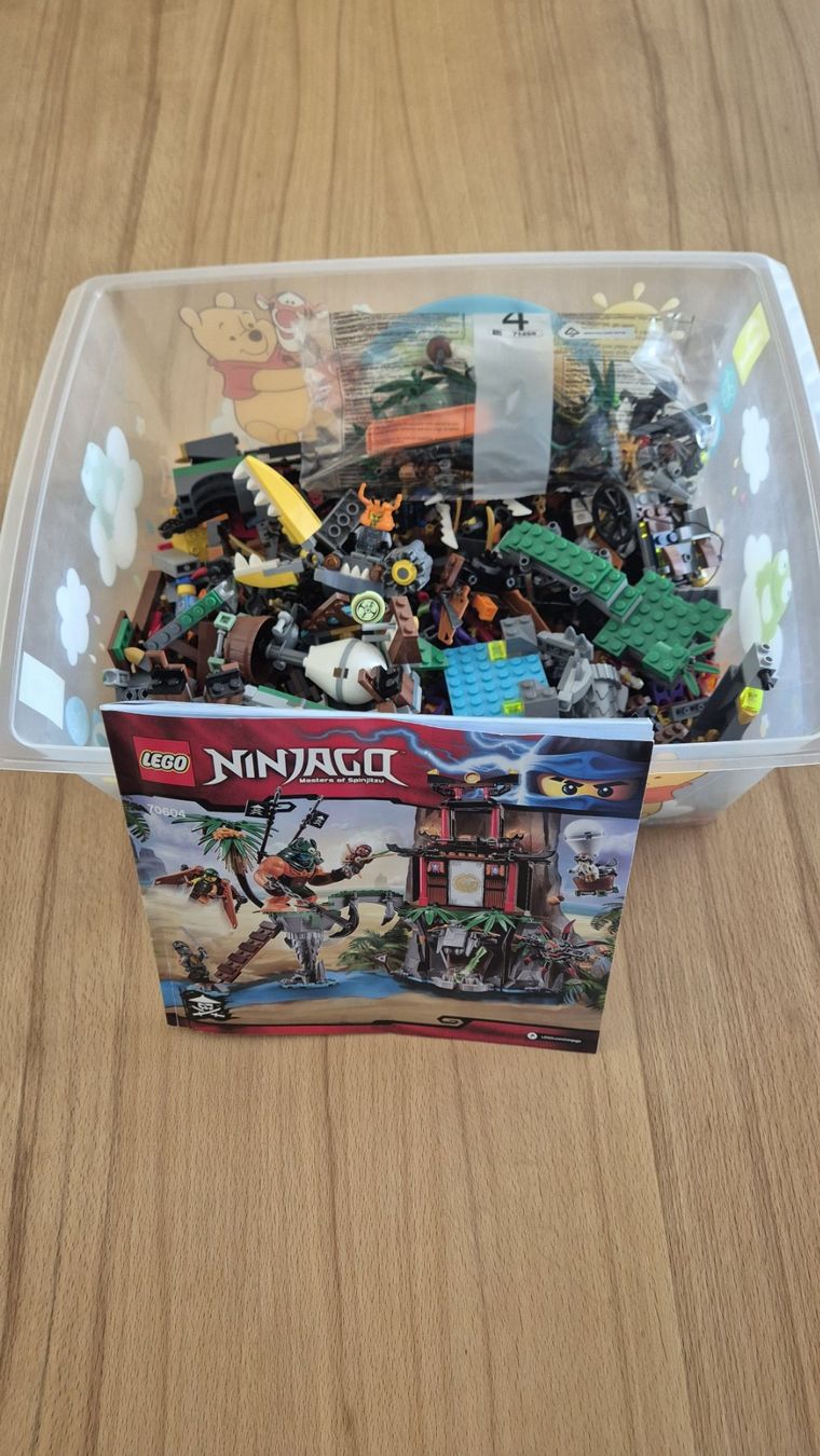 Lego Giocattoli: 6 diverse LEGO Figuren – Usato da Wettingen venduto da zafo 1