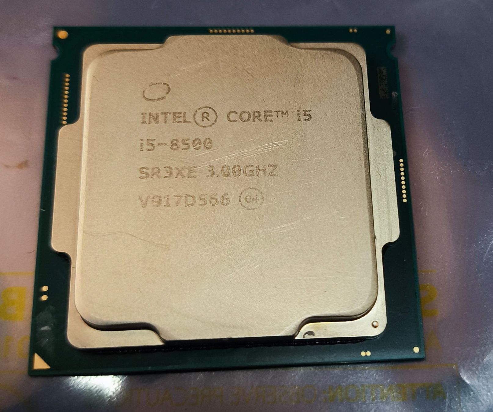 Intel Componenti elettronici: Intel Core i5-8500 CPU – Usato da Möhlin venduto da mcintel 1
