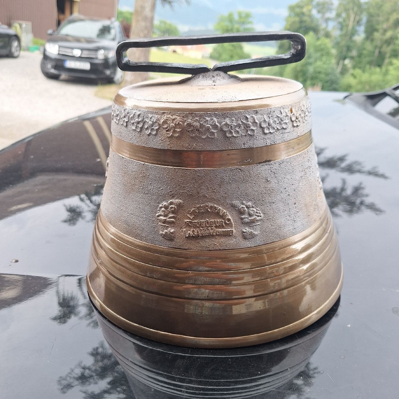 Campanacci mucche: cloche  de vache – Nuovo (secondo la descrizione) da Riaz venduto da Dingo32