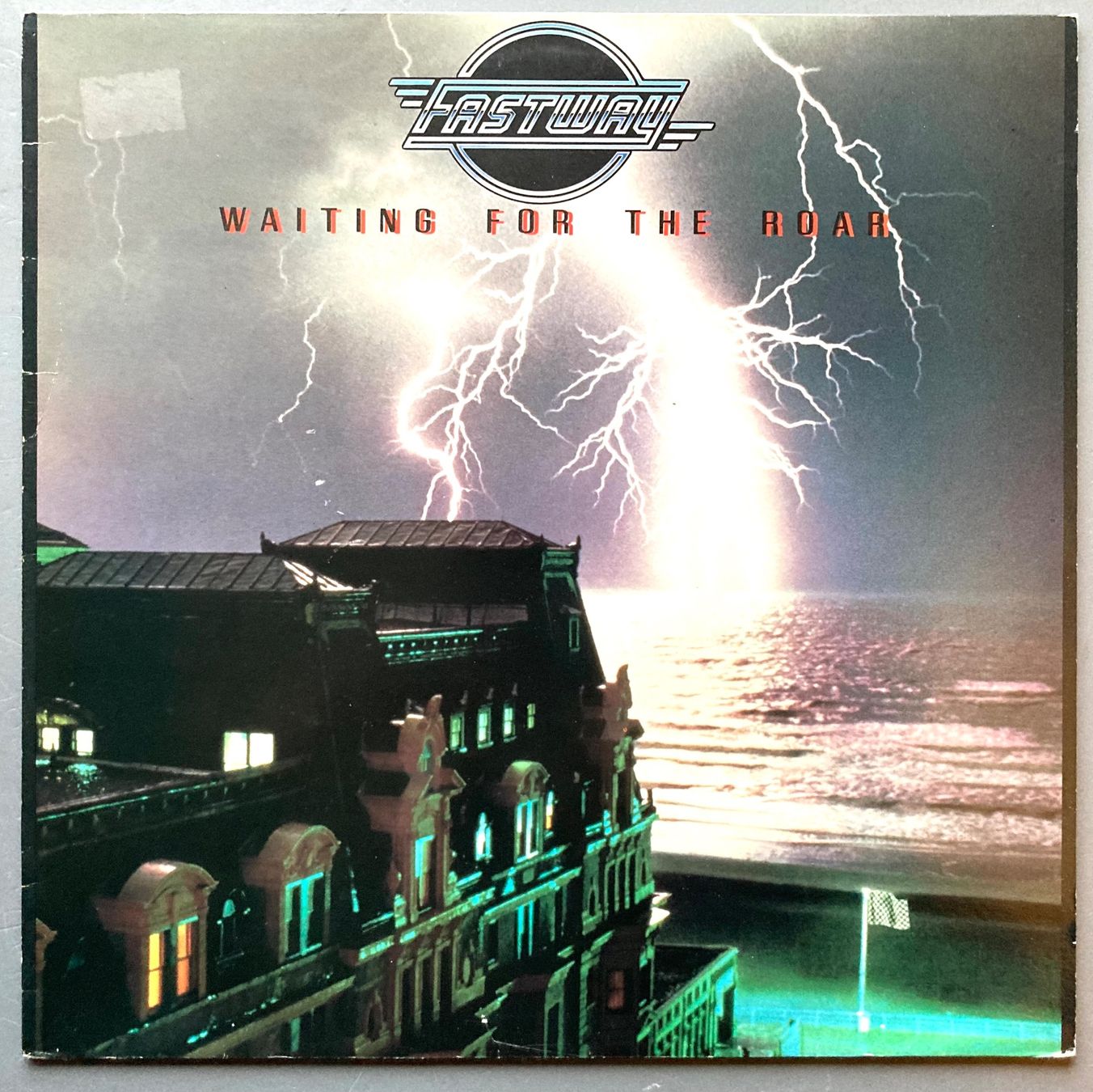 Schallplatten: FASTWAY - WAITING FOR THE ROAR – Gebraucht aus Poliez-Pittet von Newtown-Records