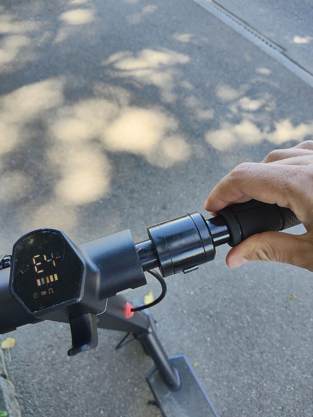 Scooter: E Scooter von Gonser - defekt – Difettoso da Bülach venduto da Llmerc 1