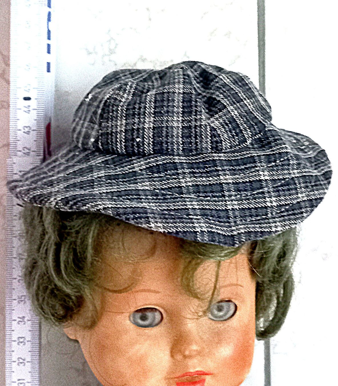 Bambole: Puppe mit Hut ca. 1960  44cm – Usato da Baar venduto da 2cvbaar 1